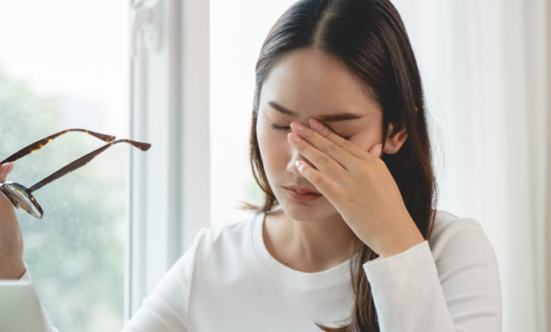 Top 10 Dry Eye Treatments That Actually Bring Relief – From Simple Habits to Advanced Care